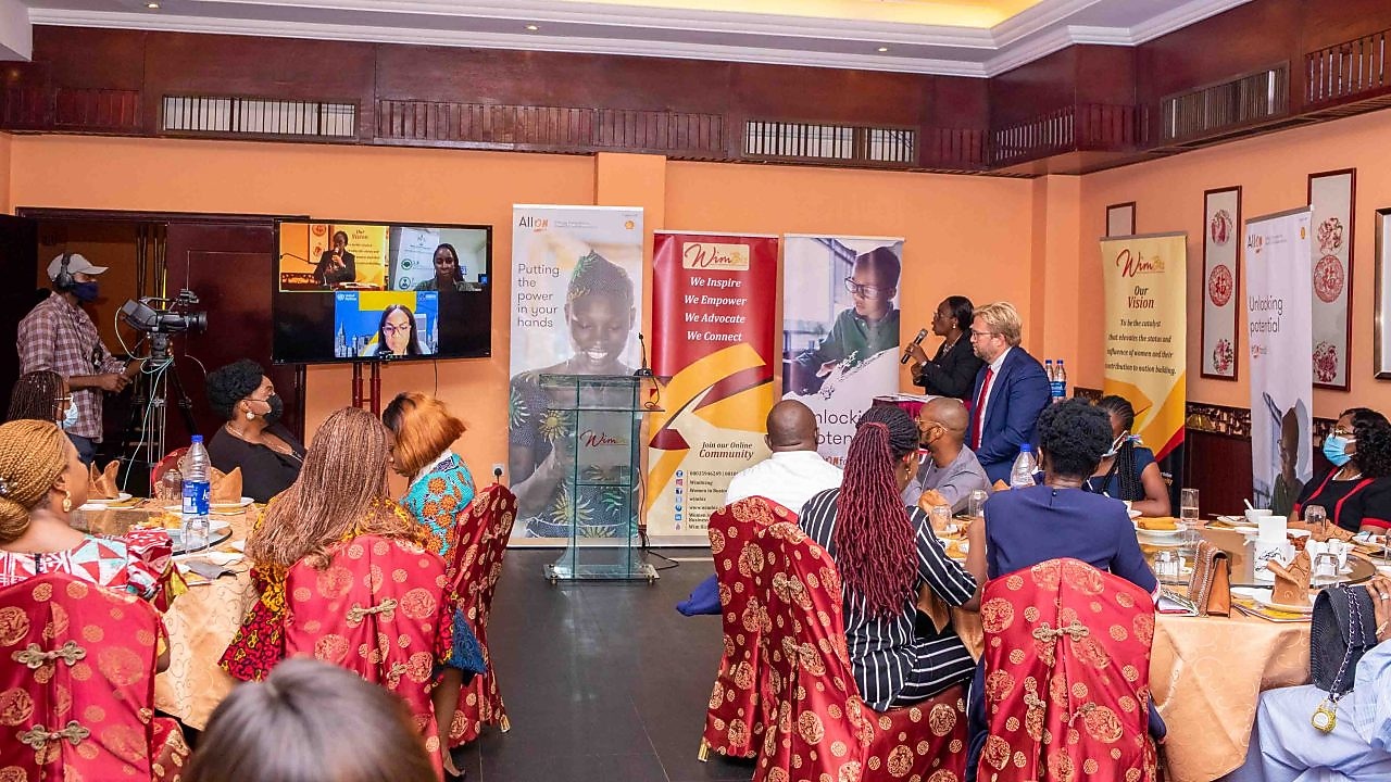 Attendees at the WIMBIZ All On CEO Roundtable 6