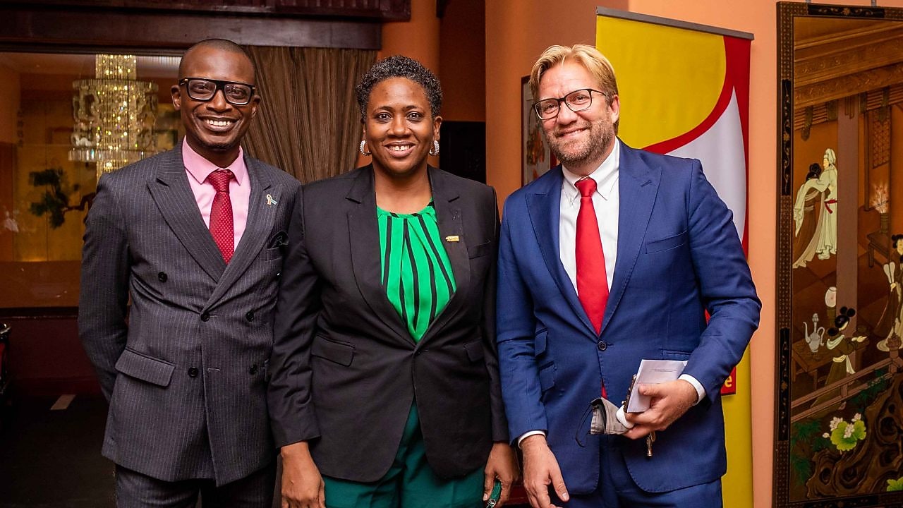 Attendees at the WIMBIZ All On CEO Roundtable 12