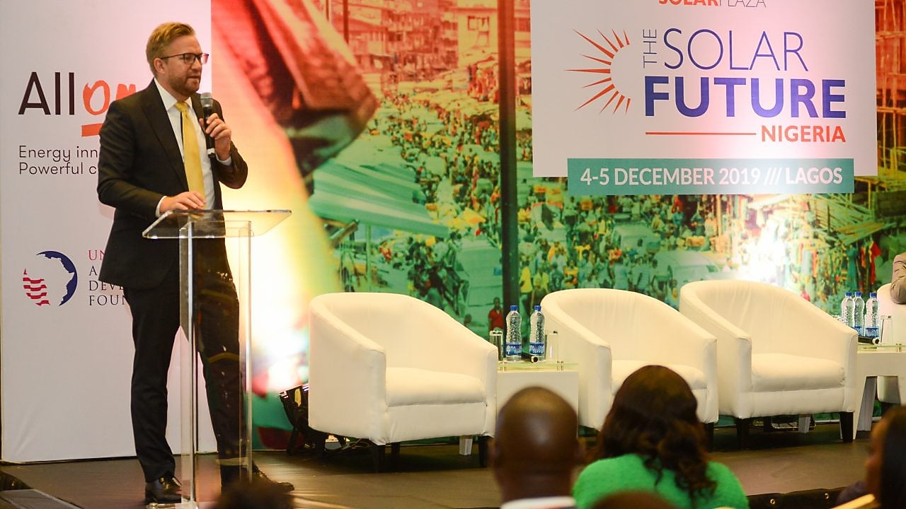 Wiebe Boer introducing the first session at the Solar Future Conference 2019